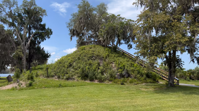 View of Mound A near walkway — Crystal River Archaeological State Park