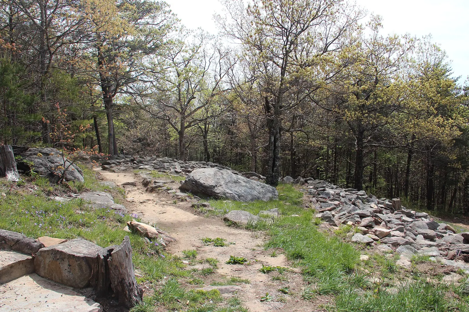 Fort mountain, Georgia wall