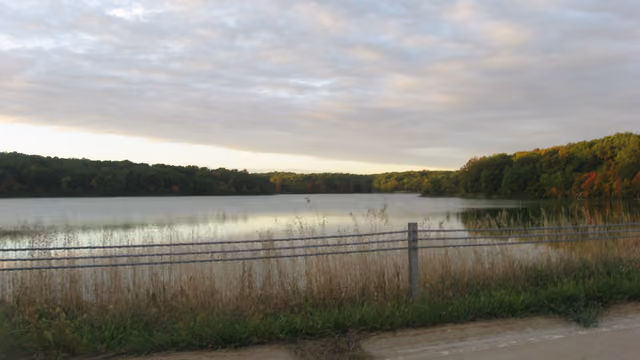 Looking north across Lake Geode at Geode State Park in far southwestern Des Moines County , Iowa , United States