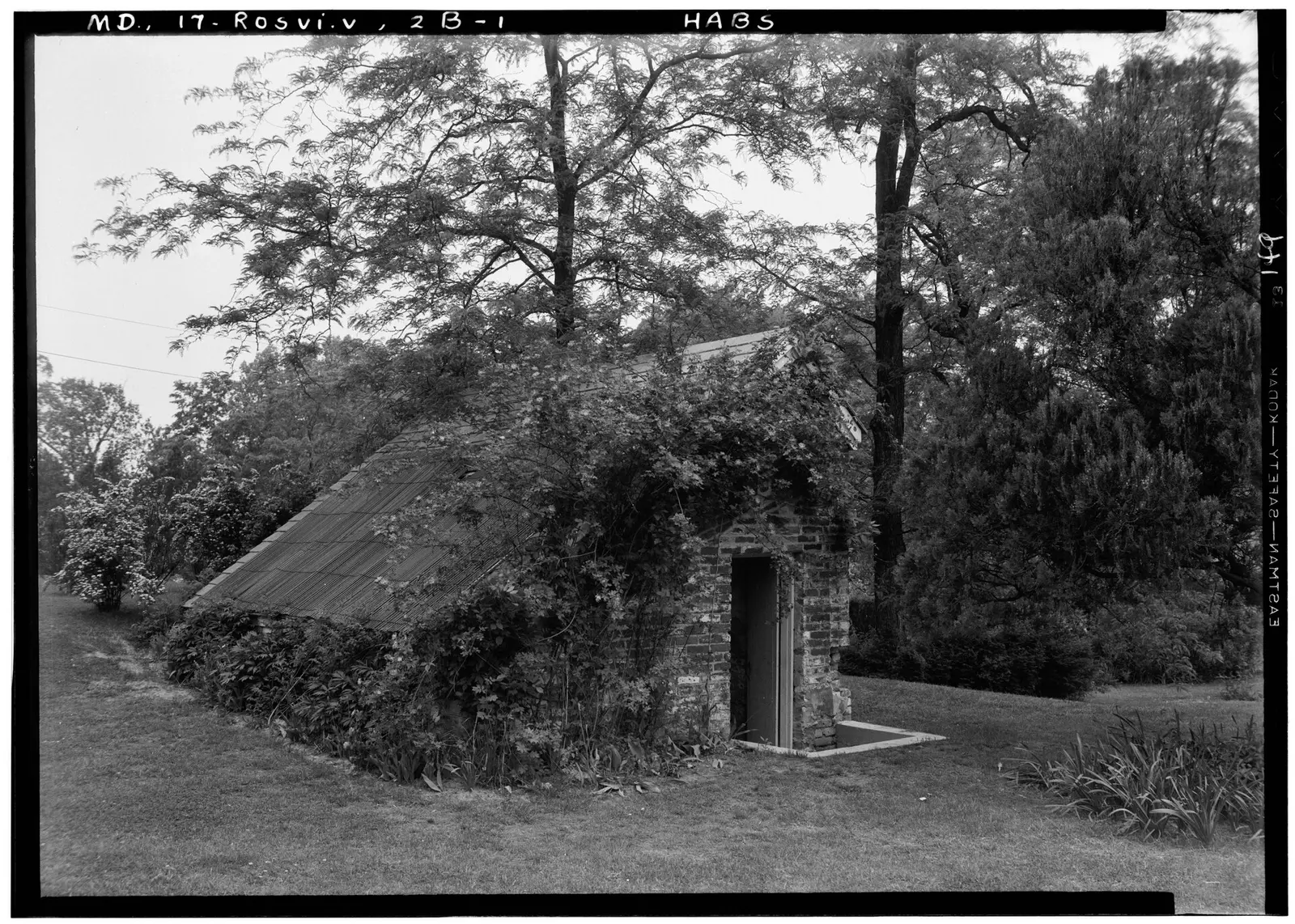 Historic American Buildings Survey John O. Brostrup, Photographer May 13, 11-20 A.M. VIEW FROM SOUTHEAST (Greenhouse) - Mount Airy,…