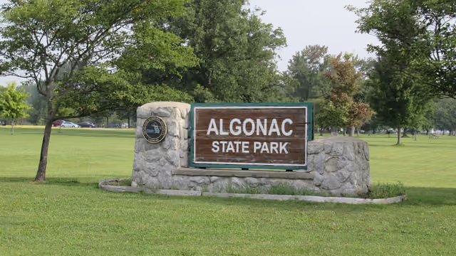 w:Algonac State Park