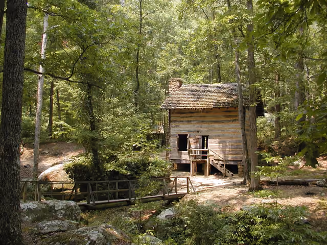 Natchez Trace Parkway - Pioneer Cabin in Tishomingo State Park - NARA -