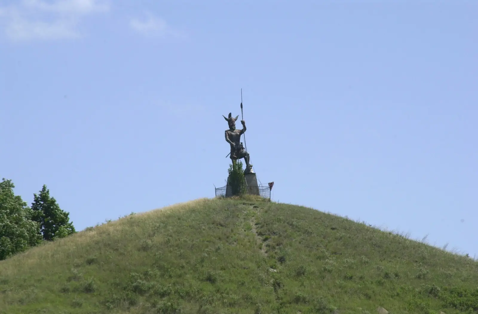 Sheyenne River Valley Scenic Byway - Viking Warrior atop Pyramid Hill - NARA - — Fort Ransom State Park