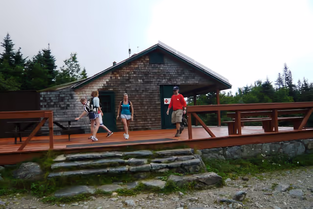 Halfway-house-tuckermans-ravine — Mt. Washington State Park