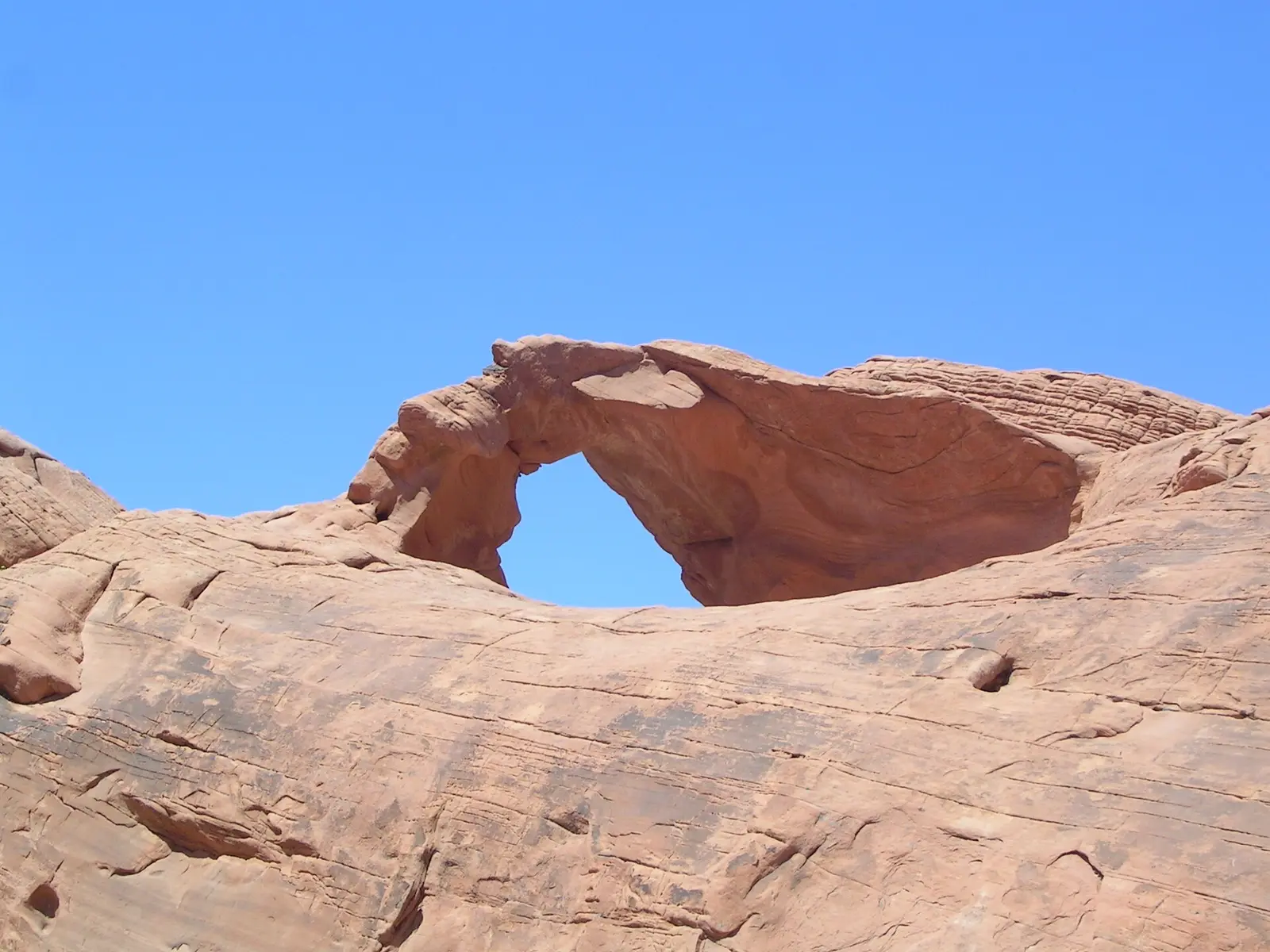 A natural arch in Valley of Fire State Park, Nevada, United States