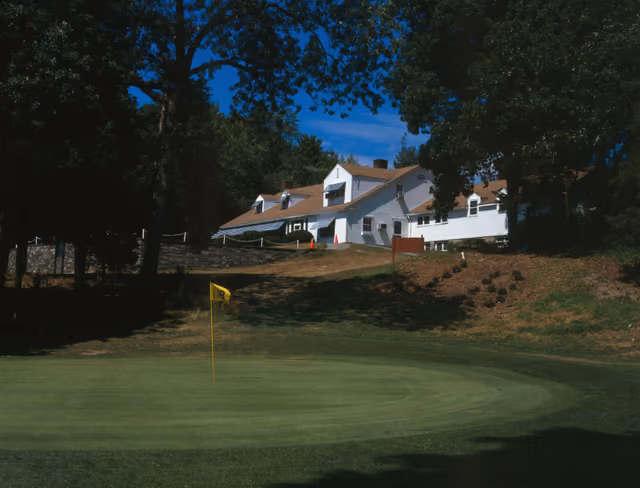 JAMES BAIRD STATE PARK GOLF COURSE, HOLE -18 AND CLUBHOUSE, VIEW N. - Taconic State Parkway, Poughkeepsie, Dutchess County, NY HAER…