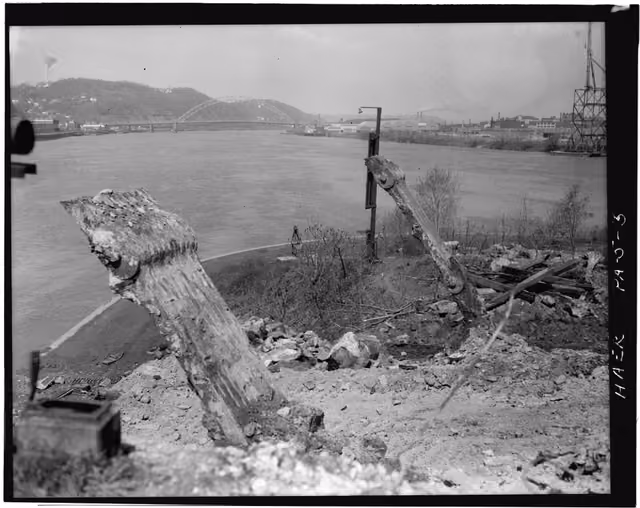 Charles W. Shane, Photographer, April . REMAINS OF EYE-BARS OF ANCHOR PIERS FOR FIRST POINT BRIDGE, DEMOLISHED C.. - Point Bridge,…