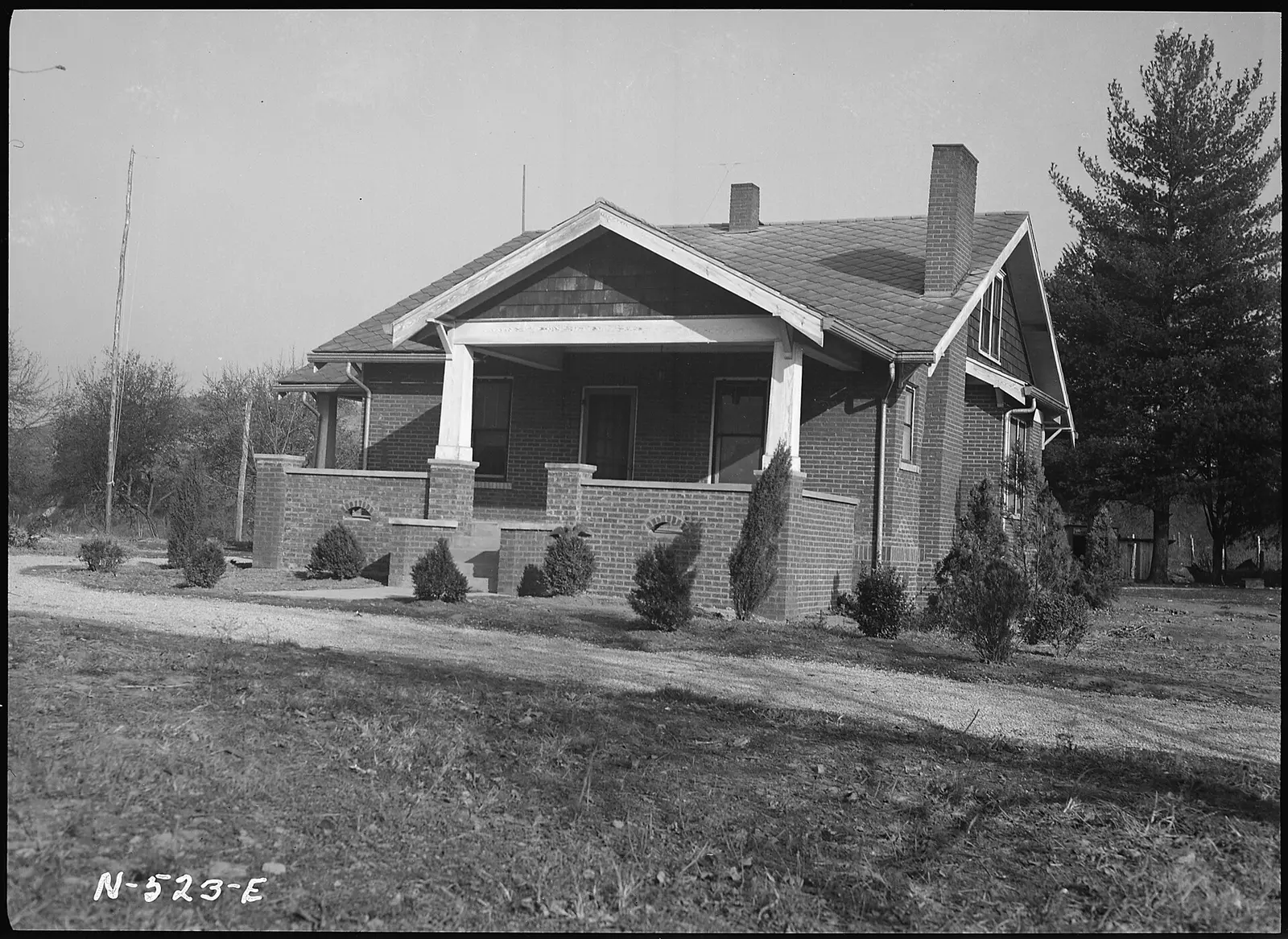Caryville Lake, Forest Ranger's Residence - NARA - — Cove Lake State Park