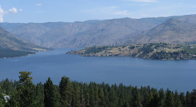 View of Lake Chelan from Hwy971 (Navarre Coulee Road)