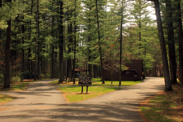 Entrance to Rocky Arbor State Park