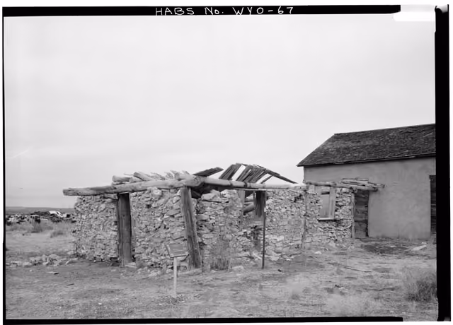 View from east of ell - Granger Stage Station, Old Route 30 North, Granger, Sweetwater County, WY HABS WYO,19-GRANG,1-3