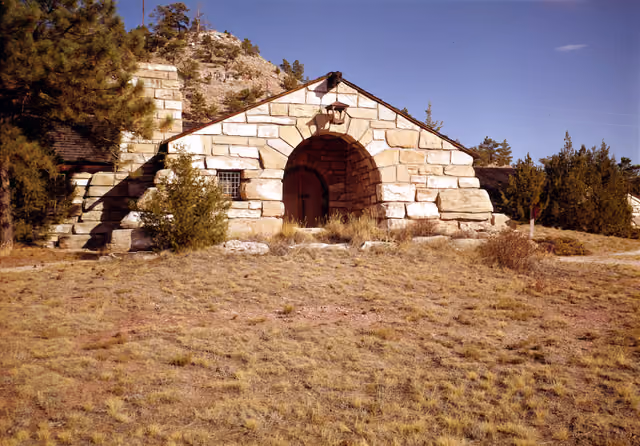 Guernsey State Park Museum — Highway 317, Guernsey (Platte County, Wyoming) (cropped)