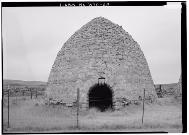 Closer view of kiln at south end, view from southeast - Piedmont Charcoal Kilns, Fort Bridger vicinity, Piedmont, Uinta County, WY HABS…